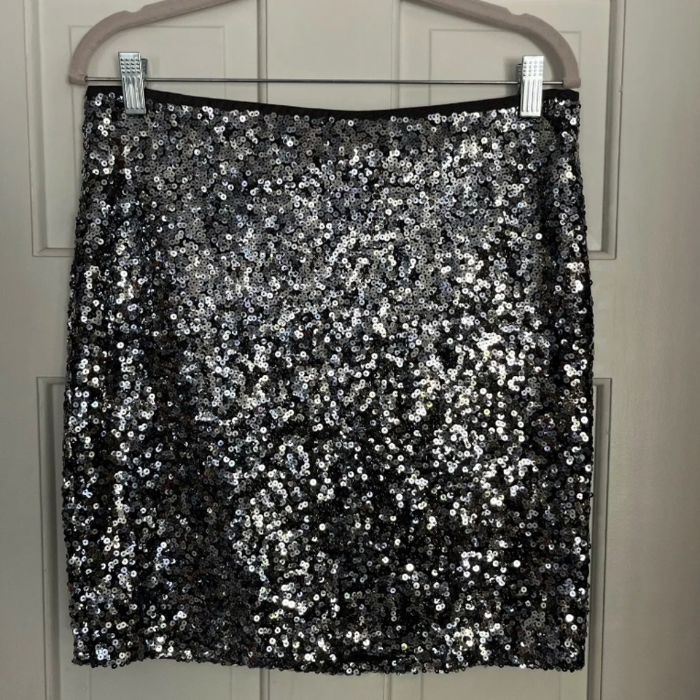White House Black Market Silver Sequin Mini Skirt
